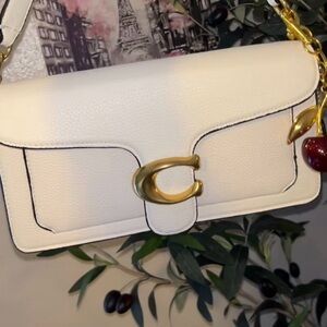 Coach White Leather Coach Shoulder Bag